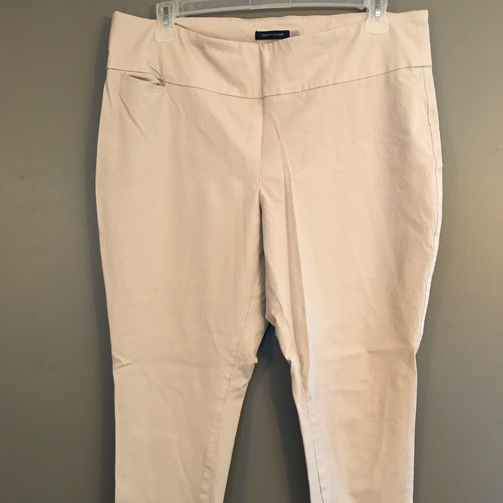 Tommy Hilfiger 16W pull on stretchy khakis